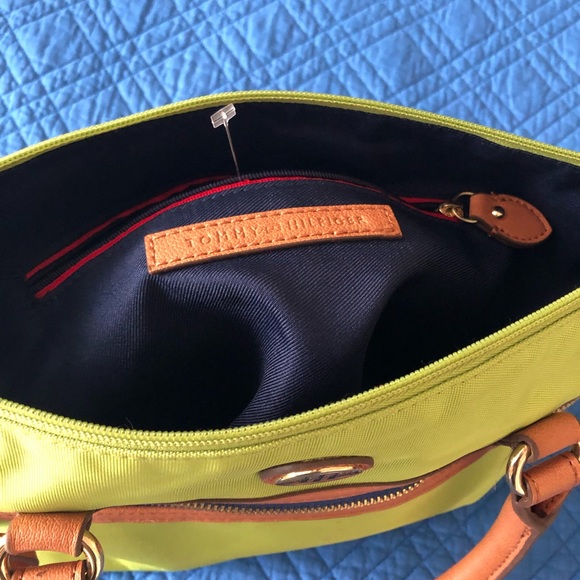 Tommy Hilfiger New Lime/Carmel Bag - Picture 2 of 4